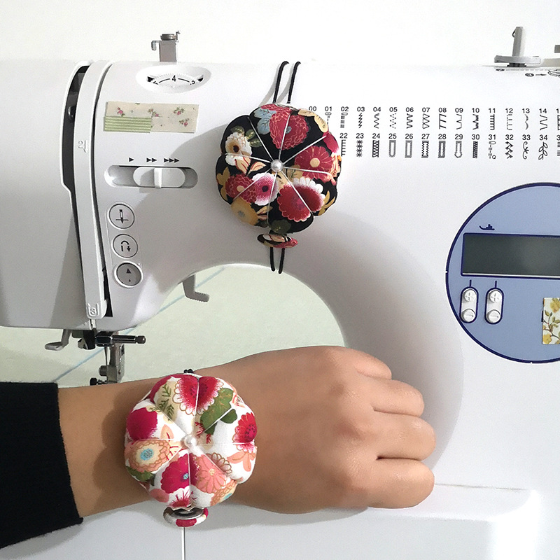 New Style Pumpkin Shaped Sewing Pin Cushion DIY Handcraft Tool Stitch Pincushions with Elastic Wrist Belt Sewing Accessories Kangsanli