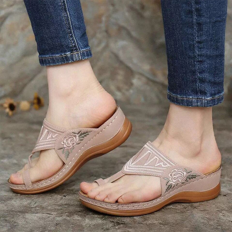 sliders with toe post