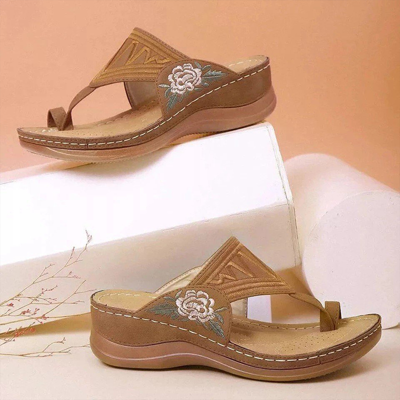 sliders with toe post