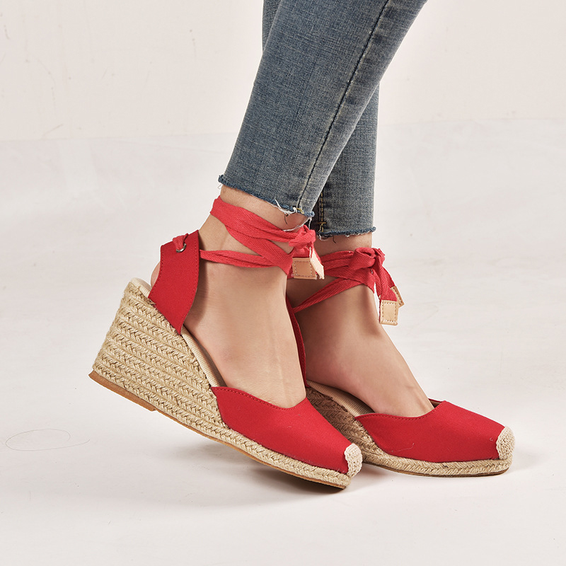 round toe wedge heel