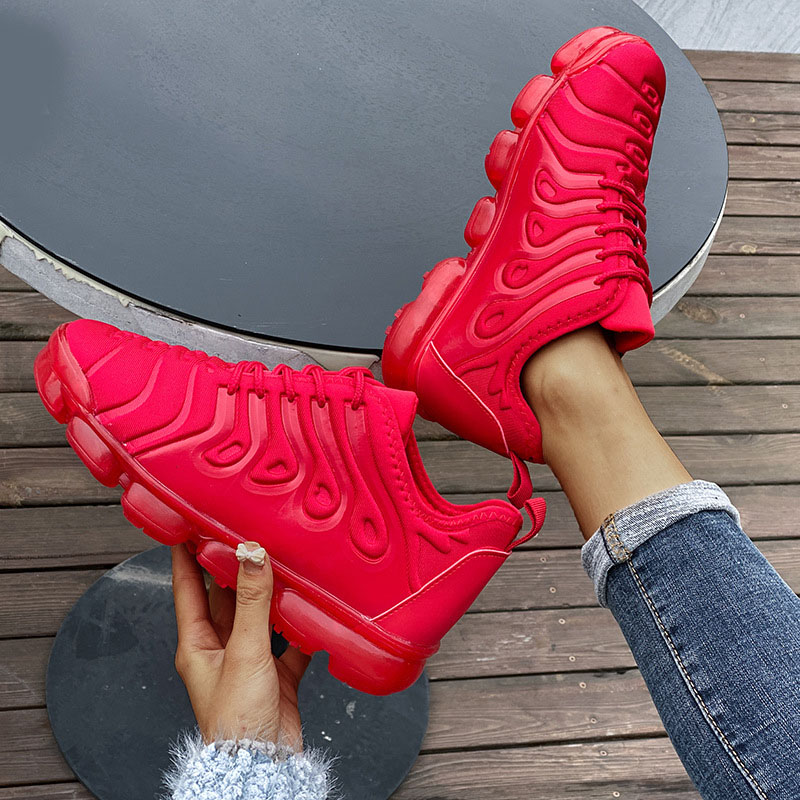 stylish gym shoes for women