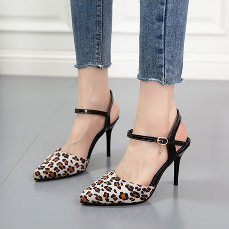 womens mid heel pumps